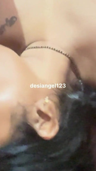 Uzun bir süre sonra Desi Bhabhi hazırdır