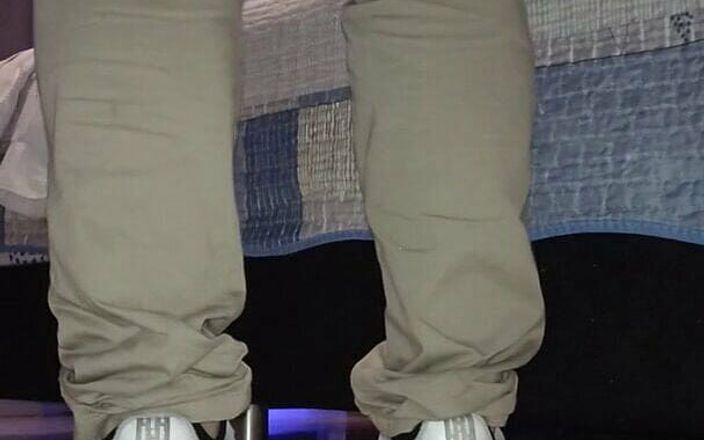 Tomas Styl: Kaus kaki hitam nilon dengan kaki besar