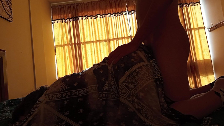 Moo DBOXXX: Трахаючись з моїм зрілим християнином, вона каже мені, що її чоловік її не задовольняє, він приходить зі мною трахатися