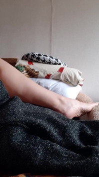 Když se můj přítel šel osprchovat, jeho macecha mě svedla a ošukala mě