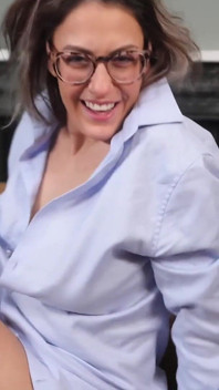 Mi toglierò i tuoi soldi e la camicia dalla tua schiena