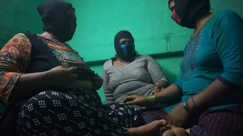 Benita sweety: Tanten diskutieren über sex-erfahrung und missionarssex