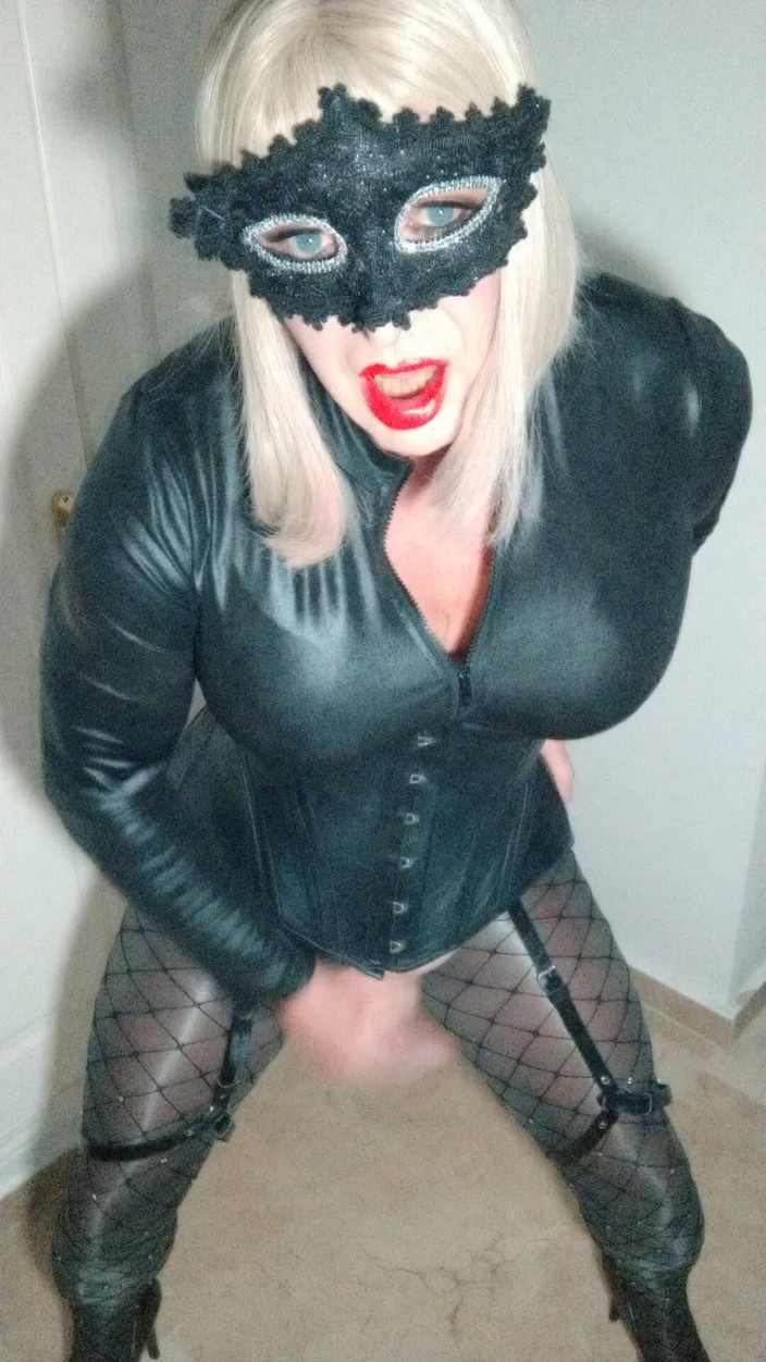 Emma Browne: Emmas Catsuit 크로스드레스