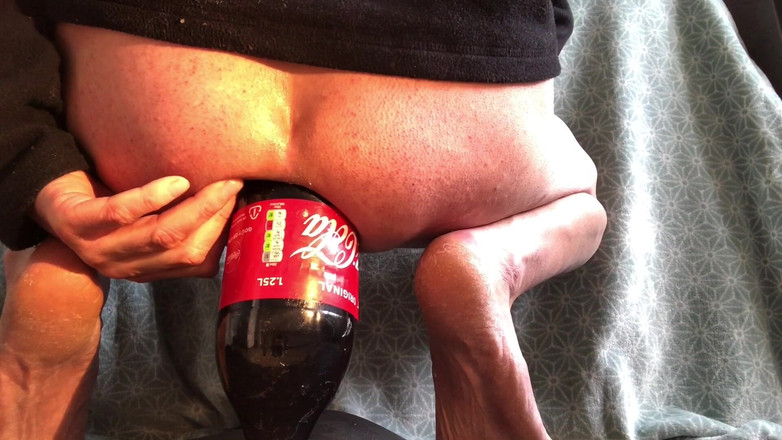Jardinsecret346: Several Large Bottles in the Anal