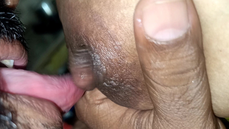 Pushpa porn: Bà nội trợ nhà bếp lãng mạn