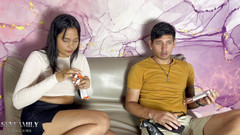 mia_and_cris_fuck: 我在观看足球比赛，我饥渴的继妹让我狠狠地操她