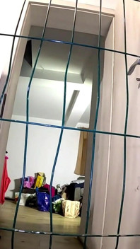 Caged Pay Babi Latihan - Puan kulit mengawal dompet awak