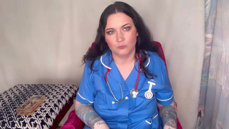 MissFFW: Verpleegster Ffw geeft niet om niet te roken