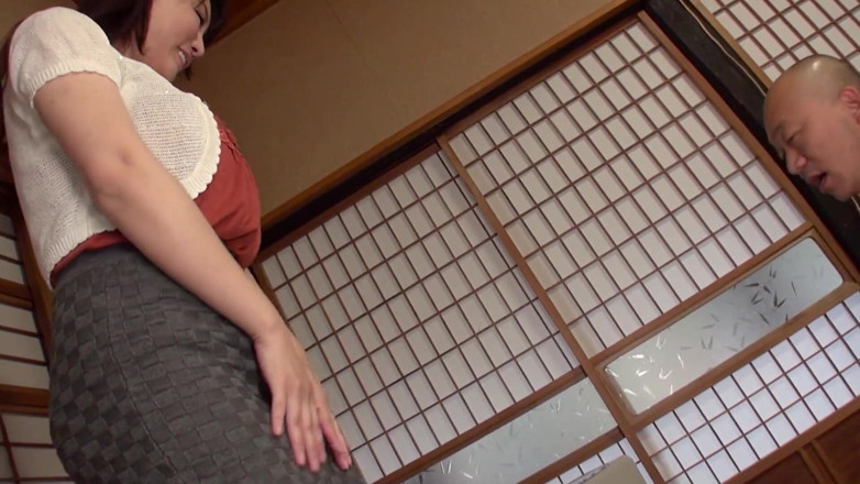 JAPAN IN LOVE: Scena asiatici excitați - japoneză 1_busty savurează ejacularea ei cu pizda păroasă