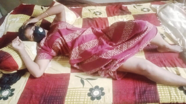 Shunderali: Assamese Uot Dor Desi Locele Mdchen