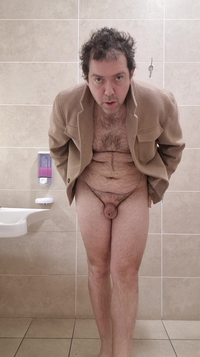 Mirko2589: Celý nahý v mých šatech