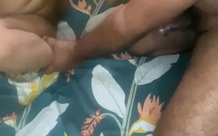 Sexy sonam studio: Il video delle tette mostra lo spettacolo della paffuta sexy...