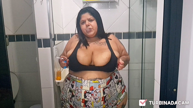Mary Jhuana: Sadece benim için bir an: sigara ve çiş
