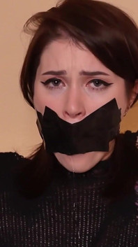 Duck Tape și Masturbare cu căluș cu bile