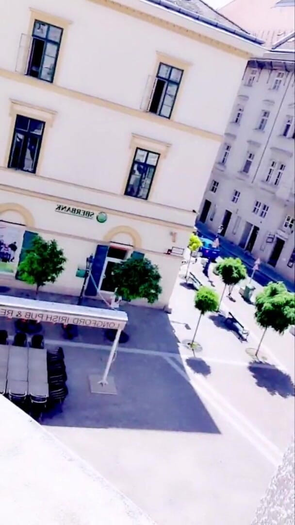 Slutboyben: Slutboyben Cam4 vystavena v Budapešti