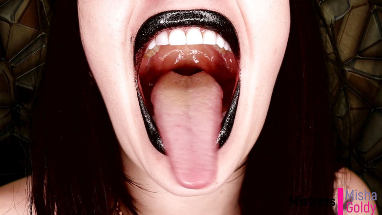 Goddess Misha Goldy: आपके पास अन्य मॉडलों के लिए वंक करने की अनुमति नहीं थी! खा जाओ और एक् ट्रिक्रिक्स!