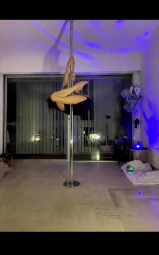 Chris06d72: Gorąca tancerka