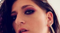 Sensual productions: Brad Newman và Nikki Knightly lễ hội