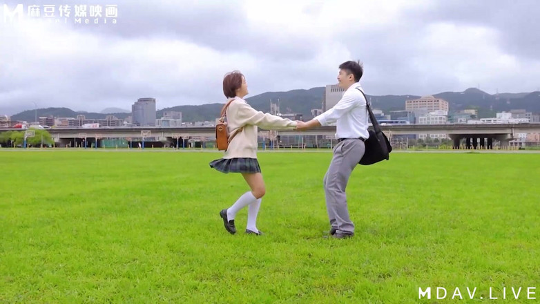 ModelMedia Asia: MD-0228 Campus Verbotene Frucht / Verführerisches süßes Schulmädchen