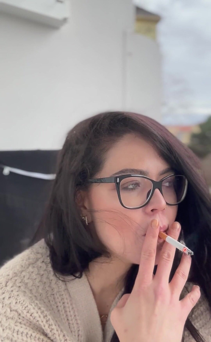 Shione Cooper: Quand je suis au tournage, j'ai parfois besoin d'une pause