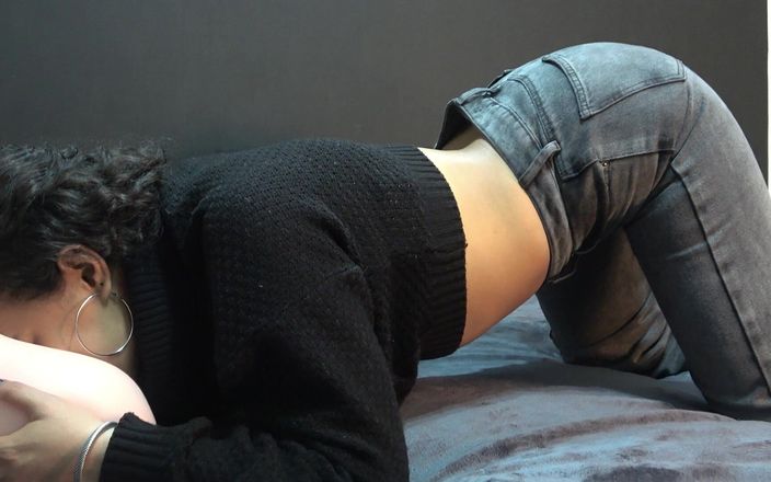 XatlaLust: Ho usato la mia sorellastra come un toy e lei...