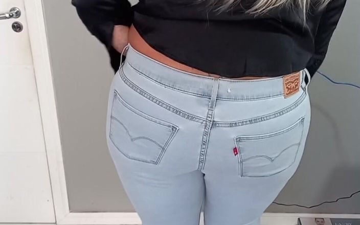 Sexy ass CDzinhafx: Моя большая задница носит микробикини!