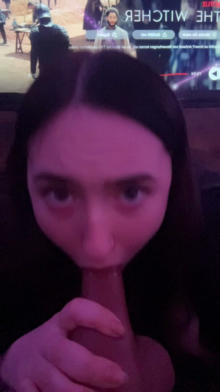 Joyliii: Joyliii Riding BBC Dildo
