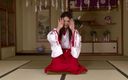 Blowjob Fantasies from Japan: Sexy karatemeisje met gigantische borsten zuigt een harde lul
