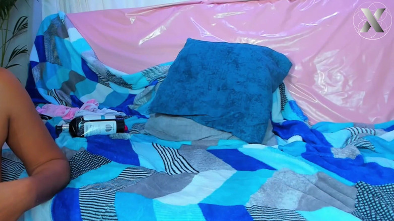 Fisting Paradise: Masturbazione con vibratore condiviso