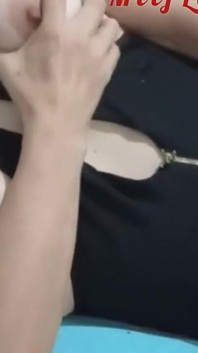 Video di un'arrapante latina in cerca di un uomo