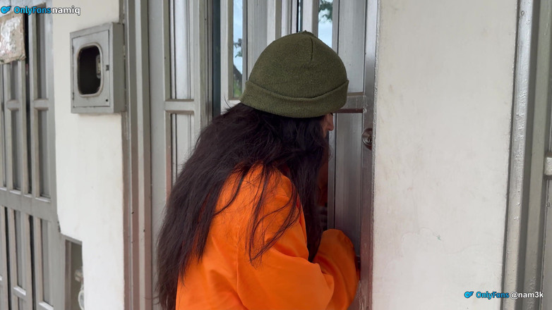 Roxxan: Scopare un detenuto che è venuto a casa mia.