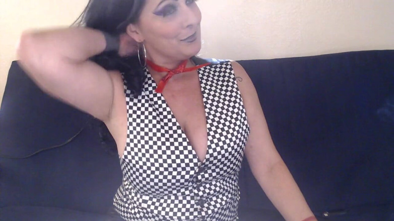 Abby Anna: Fresh smoking goddess cork 100s