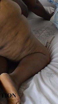 Milf madura gorda se pone trabajo, montame hasta que me corra en sus tetas