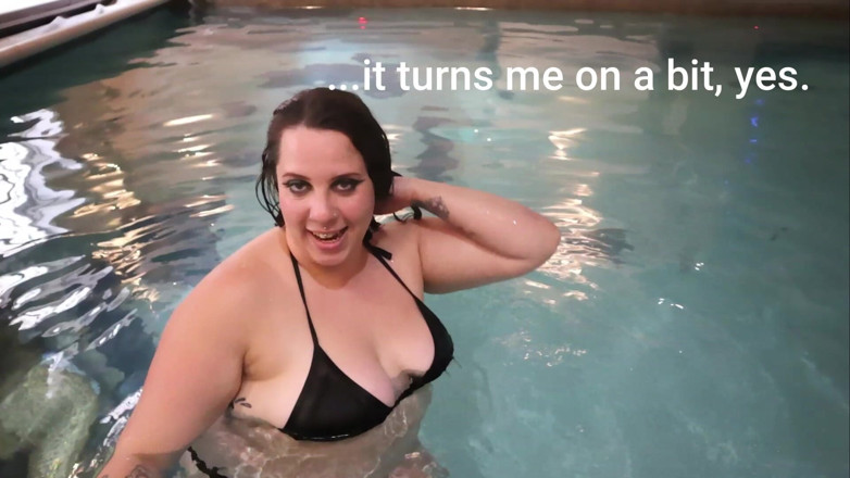Goddess Kinx: Sph a bordo piscina Interactive