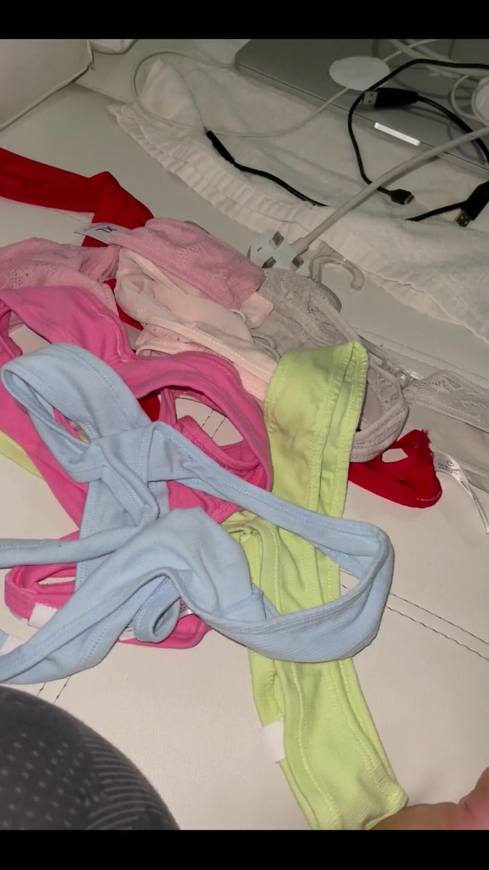 Anastasia Lux: 如果你想要 1 给我发小费和要发送给 1 的名称/地址，注意