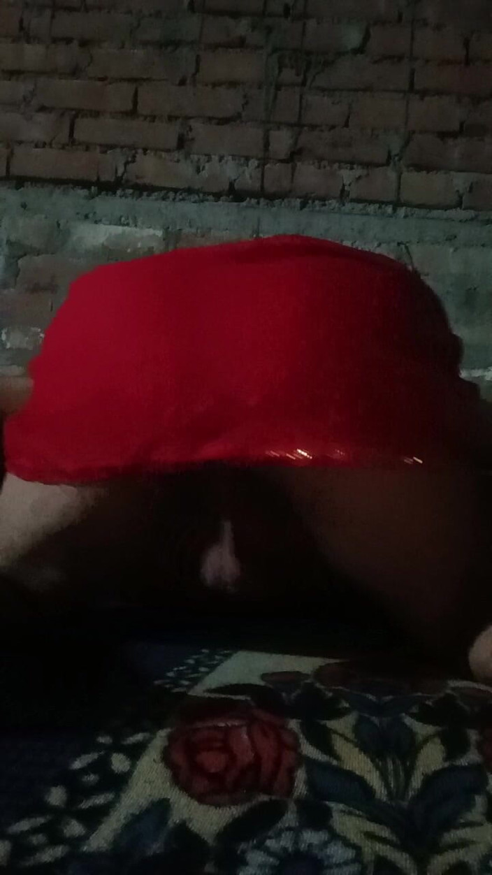 Desi shikha: Red Saree Cặp mông và con cu khổng lồ của...