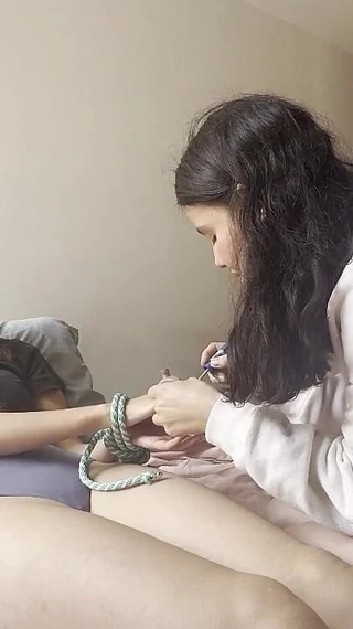 scarlettandc: Mostrandole a Mi Esclava a Ser Sumisa