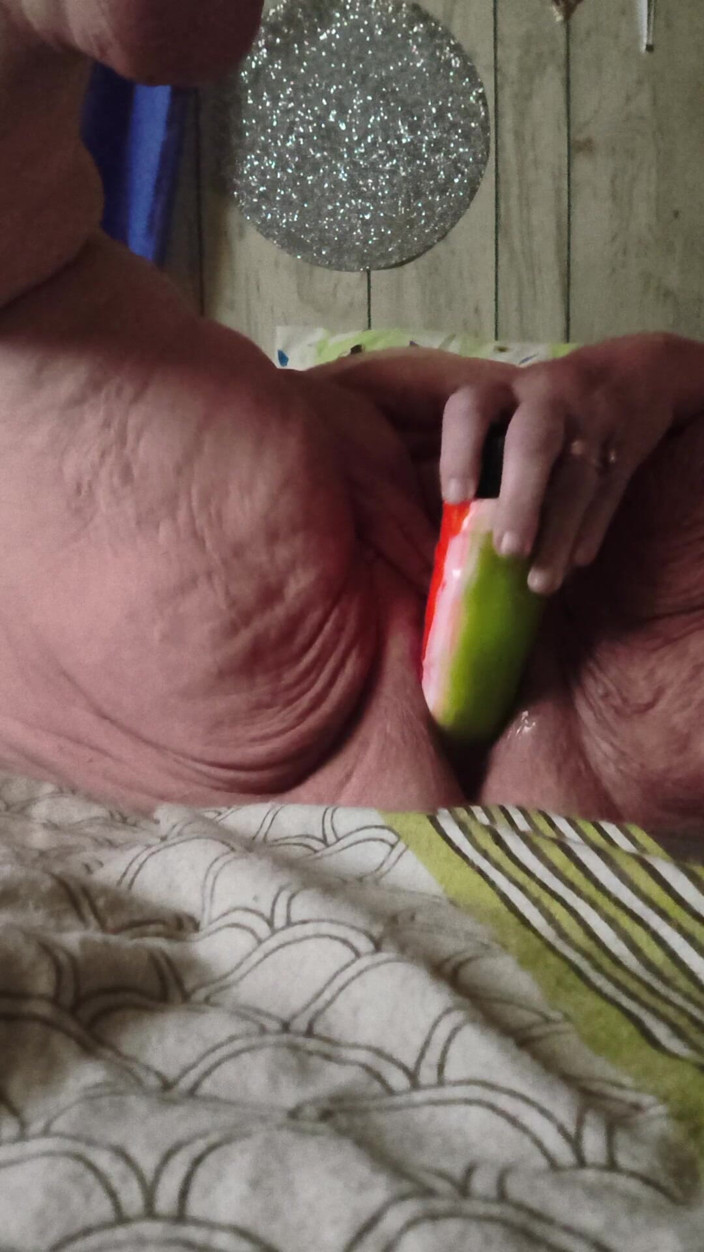HerculesnVENUS: Over N Over Again She Cumms with a Naughty Grin