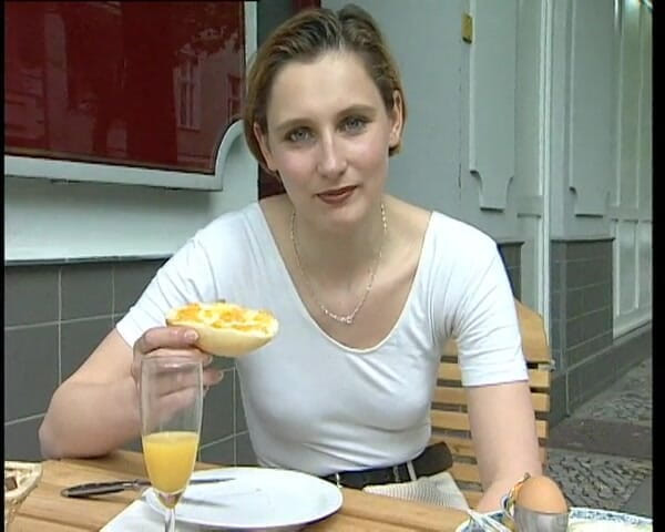 YOUR FIRST PORN: เตียงกับอาหารเช้า Softclip Bed and Breakfast