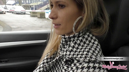 Mellybunnyluder: Kouření během myčky aut