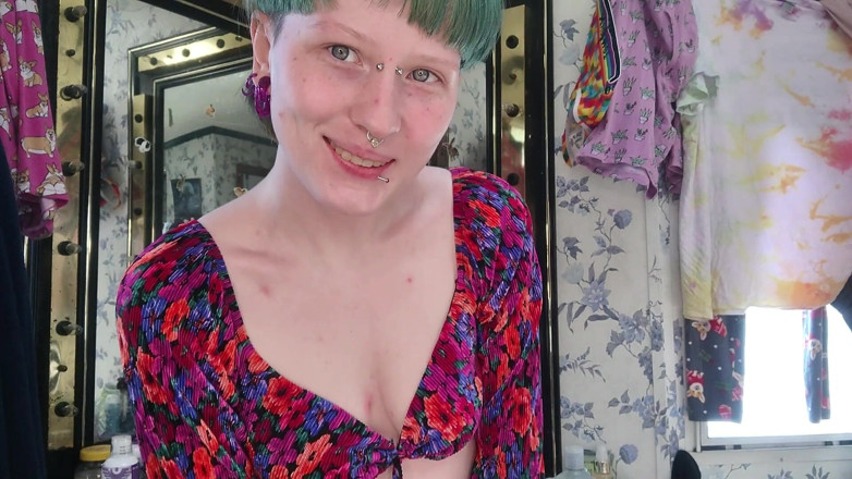 Lori Critter: Hippie Chick Fucks You After Concert POV