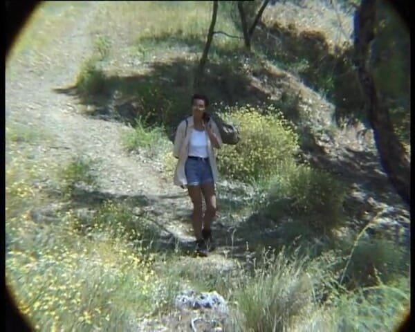 YOUR FIRST PORN: Reife Dora Outdoor Pissing