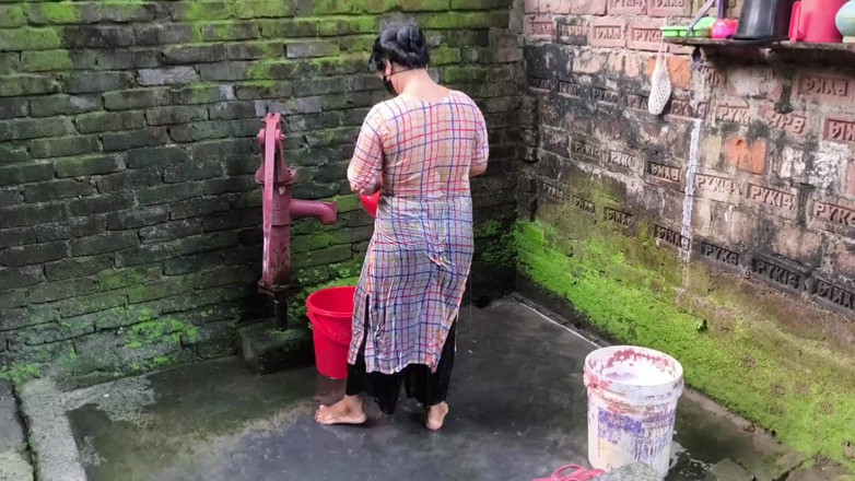 SAFI-SEXY: Eu vejo minha namorada tomando banho depois do qual eu...