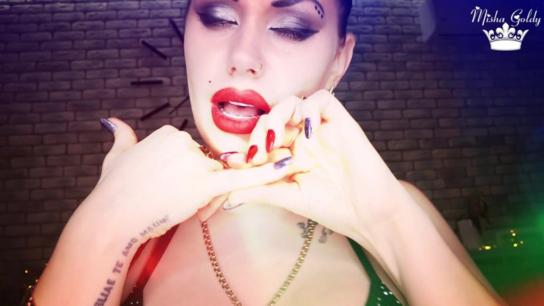 Goddess Misha Goldy: Humillaciones de virgen y humillaciones por disgustarte!