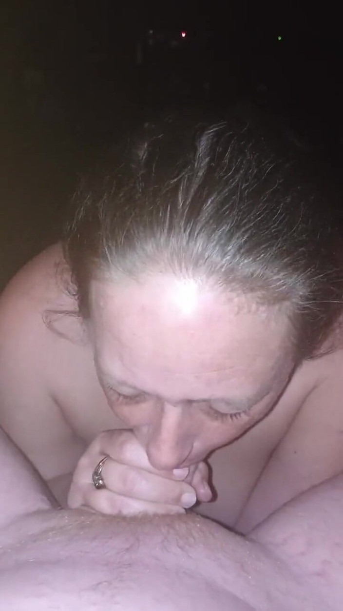 Nickyloves: Nyepong Kontol Ayah Waktu Dia Lagi Main Sama Teman-temannya