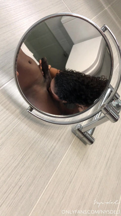 Nysdel: Namorada gosta de boquete profundo - casal amador - Nysdel