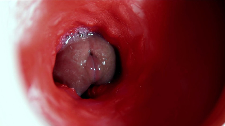 SEXY_GUYBEST: Một con cu to xinh đẹp chảy dồi dào bên trong...