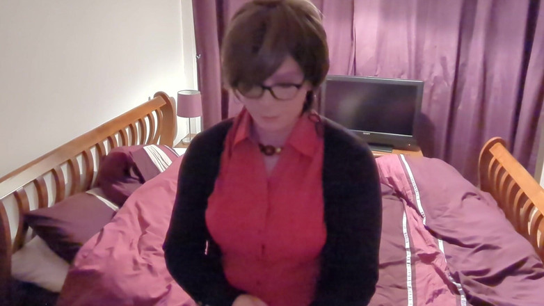 NikkiGee: New Hair and Outfit