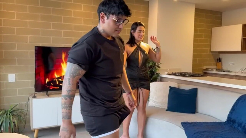 Kylei Ellish: Esta é uma entrevista muito molhada! Quente milf com uma bunda...