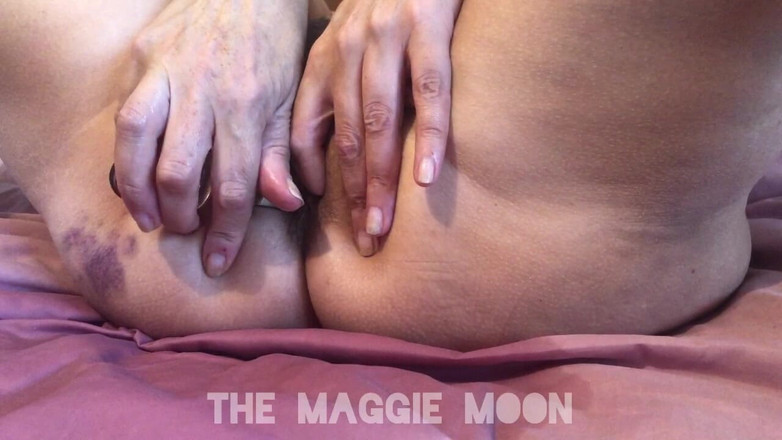 Maggie Moon: Cam dildo ile anal